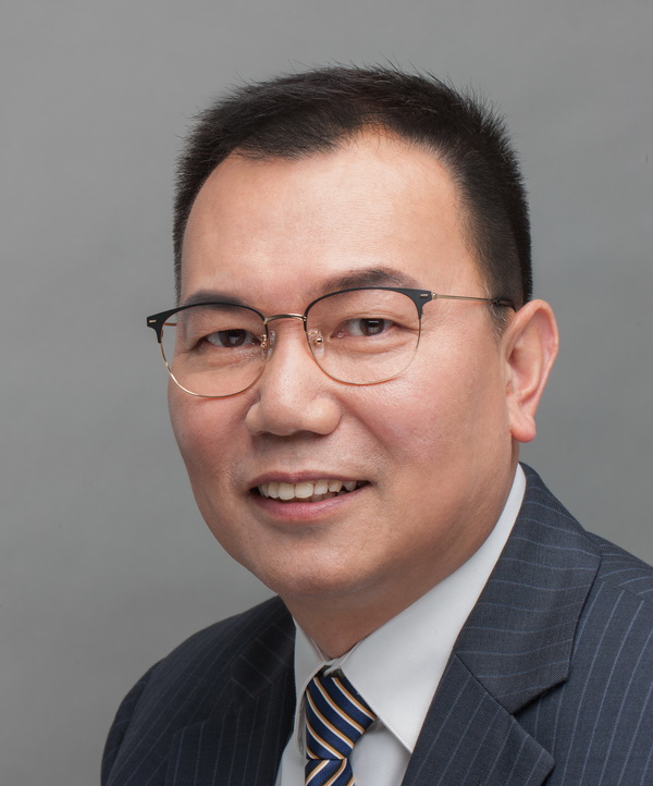 上海高级金融学院副院长、金融学教授严弘